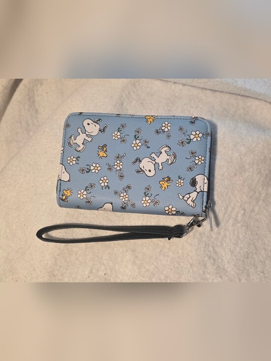 Snoopy Handbags - NWOT Blue Snoopy & Woodstock Wristlet Wallet